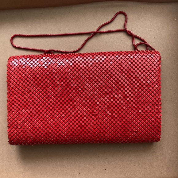 Red Metallic Link Clutch/Purse w Gold Trim - Picture 2 of 5